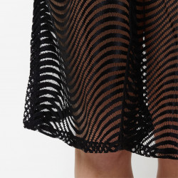 Pareo de tejido suave y agradable toques transpirables frescos y fantásticos, Modelo Corinto, detalle del bajo.