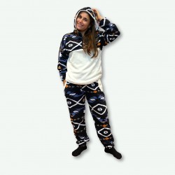 Pijamas mujer invierno con capucha pantalón y mangas de polar Modelo Etnik