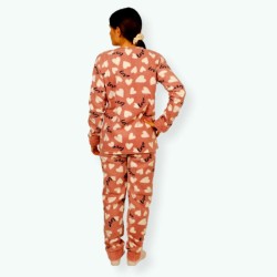 P57 -Pijama mujer polar bordado Modelo LOVE RABITS