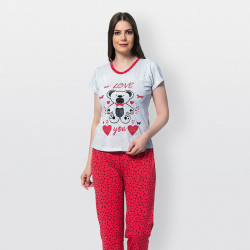 Pijama de verano para mujer con  camiseta de manga corta y pantalones largos de algodón 100%, modelo Love rojo.